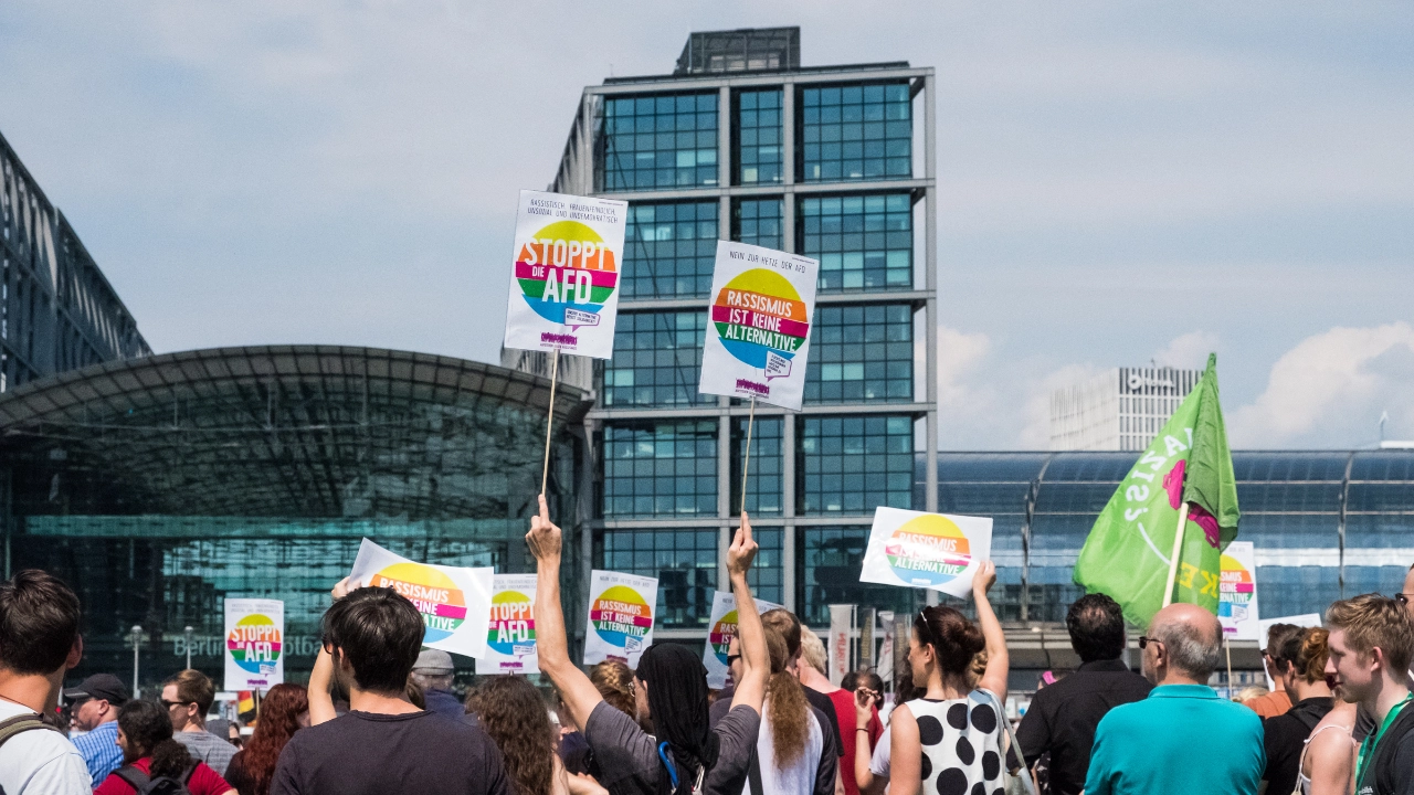 Eine AFD Gegendemonstration am 27.05.2018 in Berlin