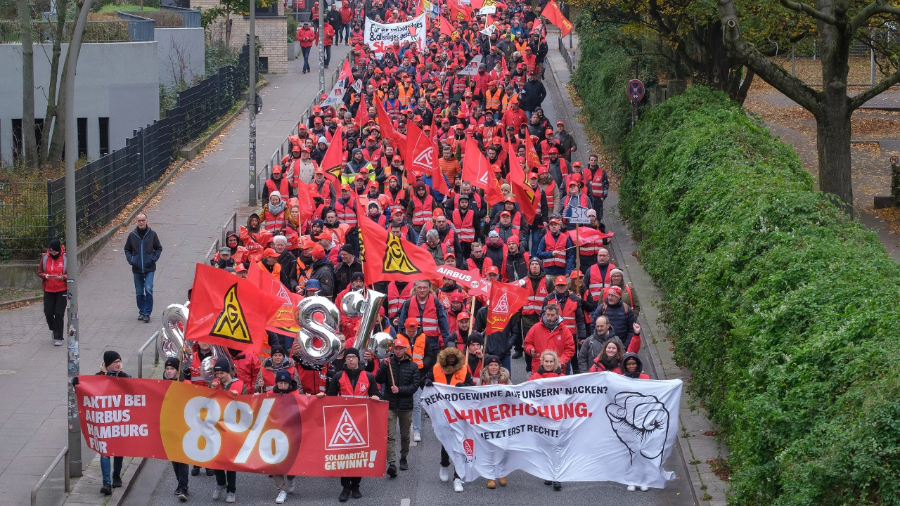 Küstenaktionstag am 16.11.2022 in Hamburg Altona