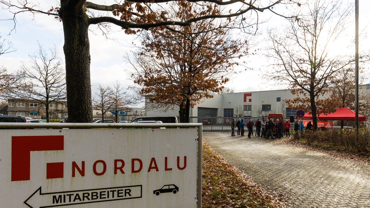 Warnstreik bei Nordalu in Neumünster