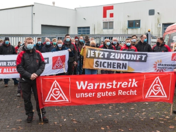 Beschäftigte fordern Tarifvertrag - und zwar jetzt!