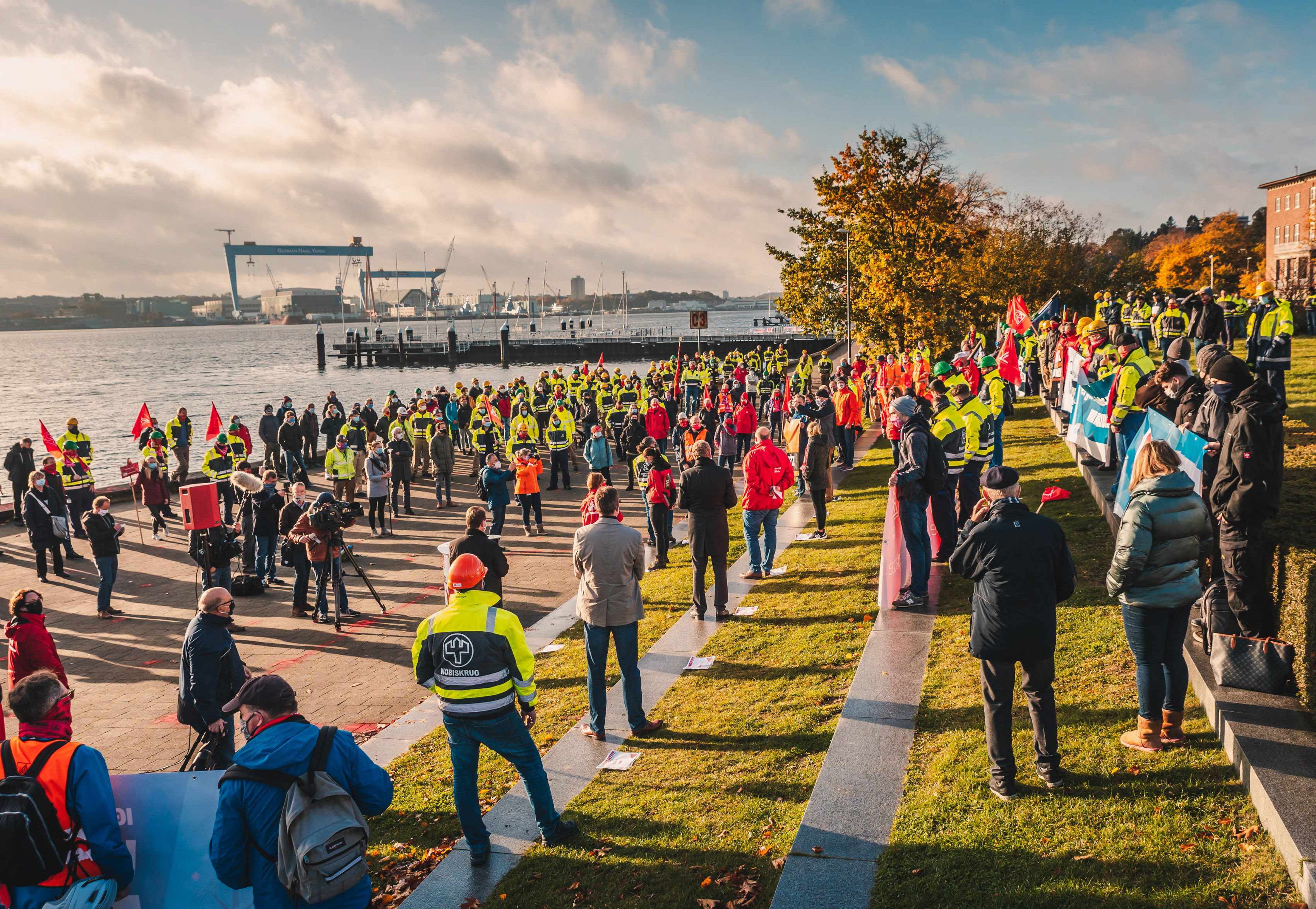 Demonstration zum Erhalt der Arbeitsplätze und Standorte im Schiffbau an der Küste im Oktober 2020 in Kiel